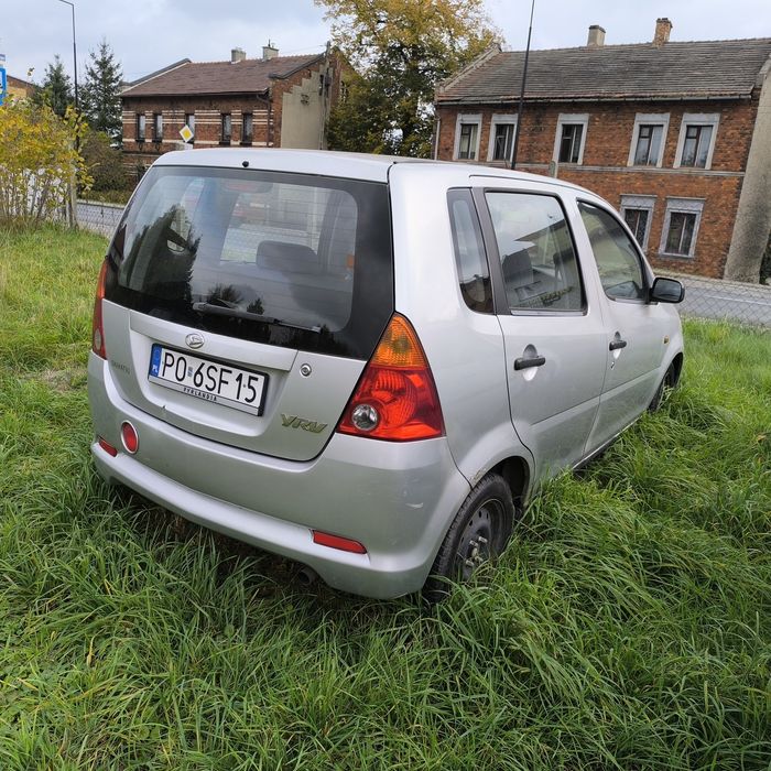 Daihatsu yrv maska/przód/wszystkie części