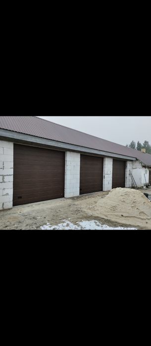 Гаражні секційні ворота відкатні розпашні ворота автоматика Луків