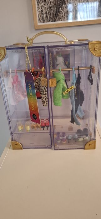 RAINBOW HIGH  Szafa z ubraniami garderobaa