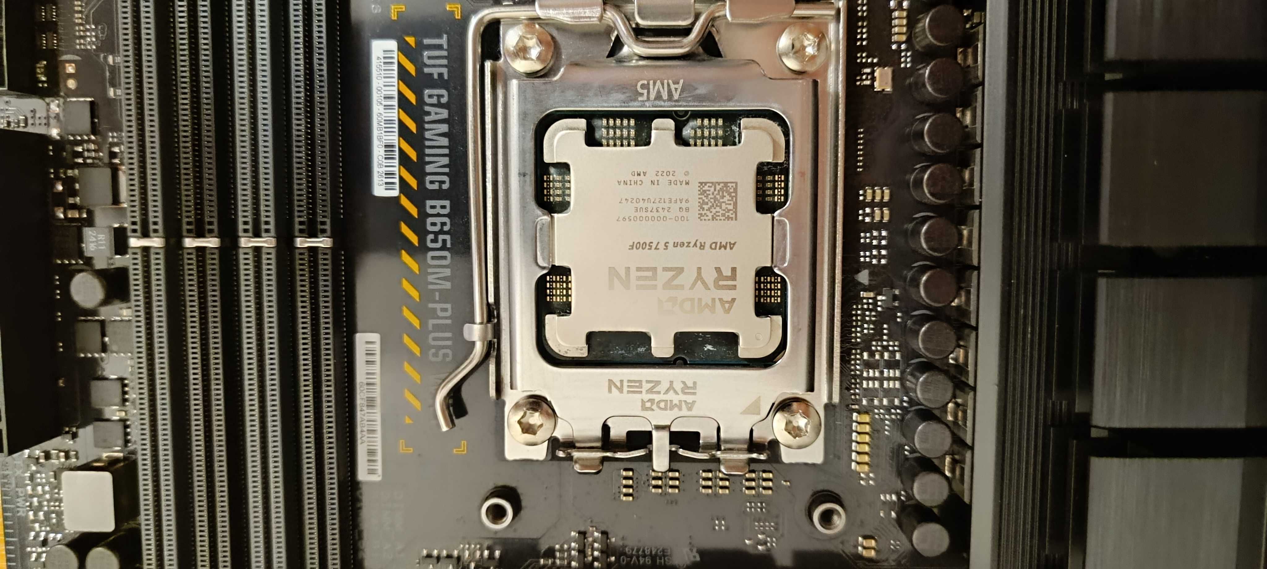 Процесор AMD Ryzen 5 7500F 3.7GHz/32MB