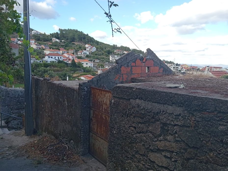 Terreno para venda em Vila do carvalho