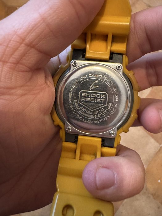 Продам две пары оригинальных часов casio