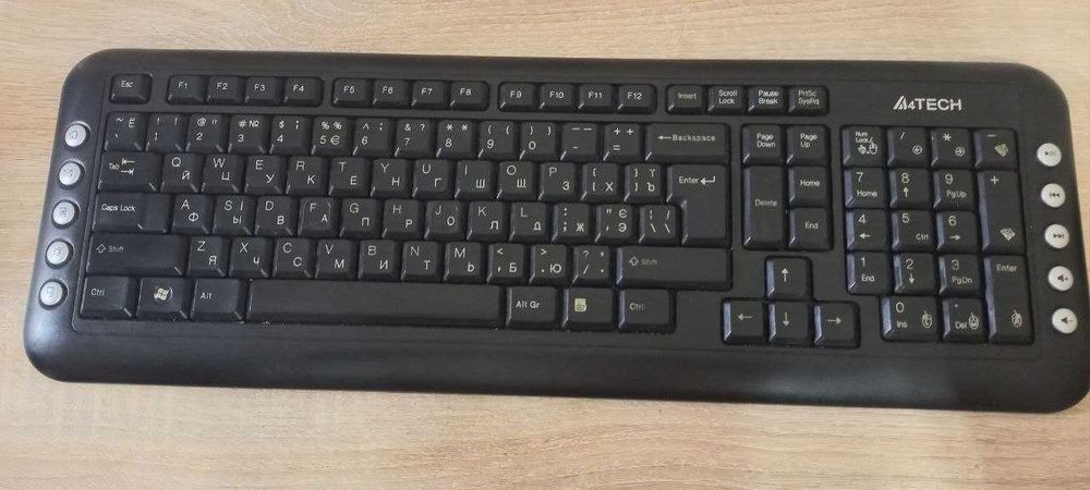 Продам бездротові клавіатуру + мишу  A4tech (GL-100 + G7-630N)