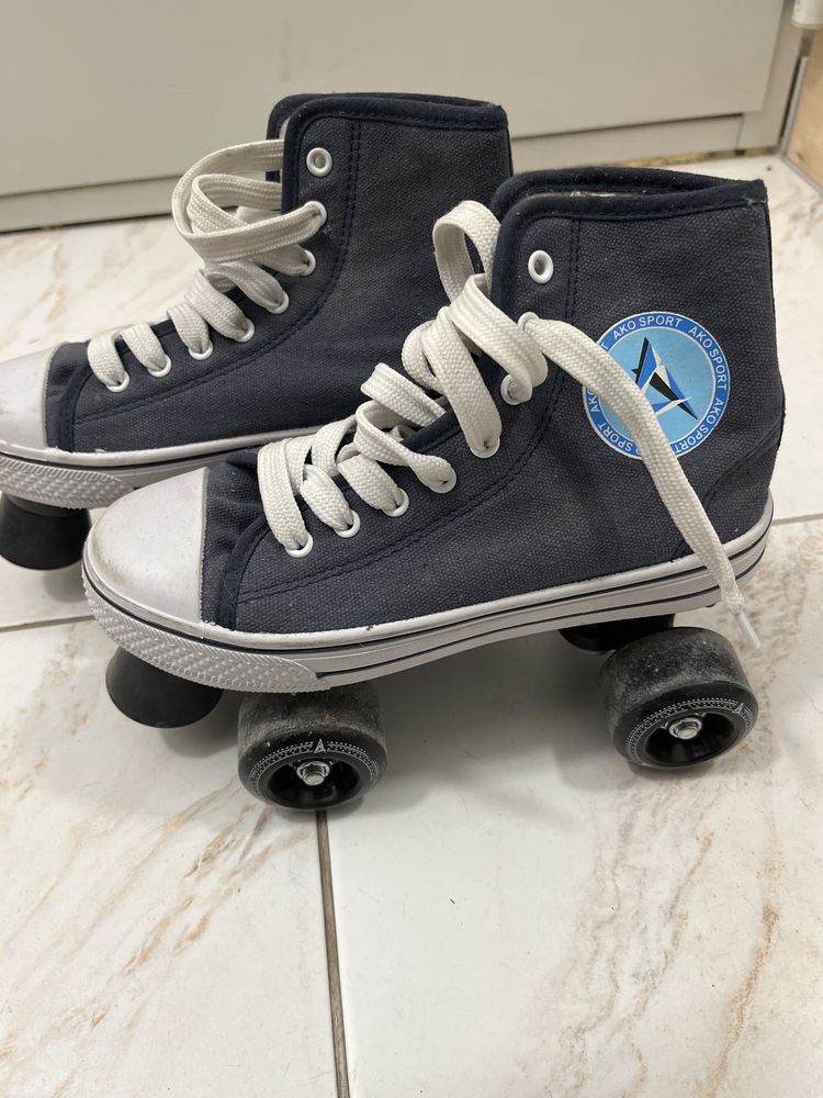Wrotki trampki r. 35