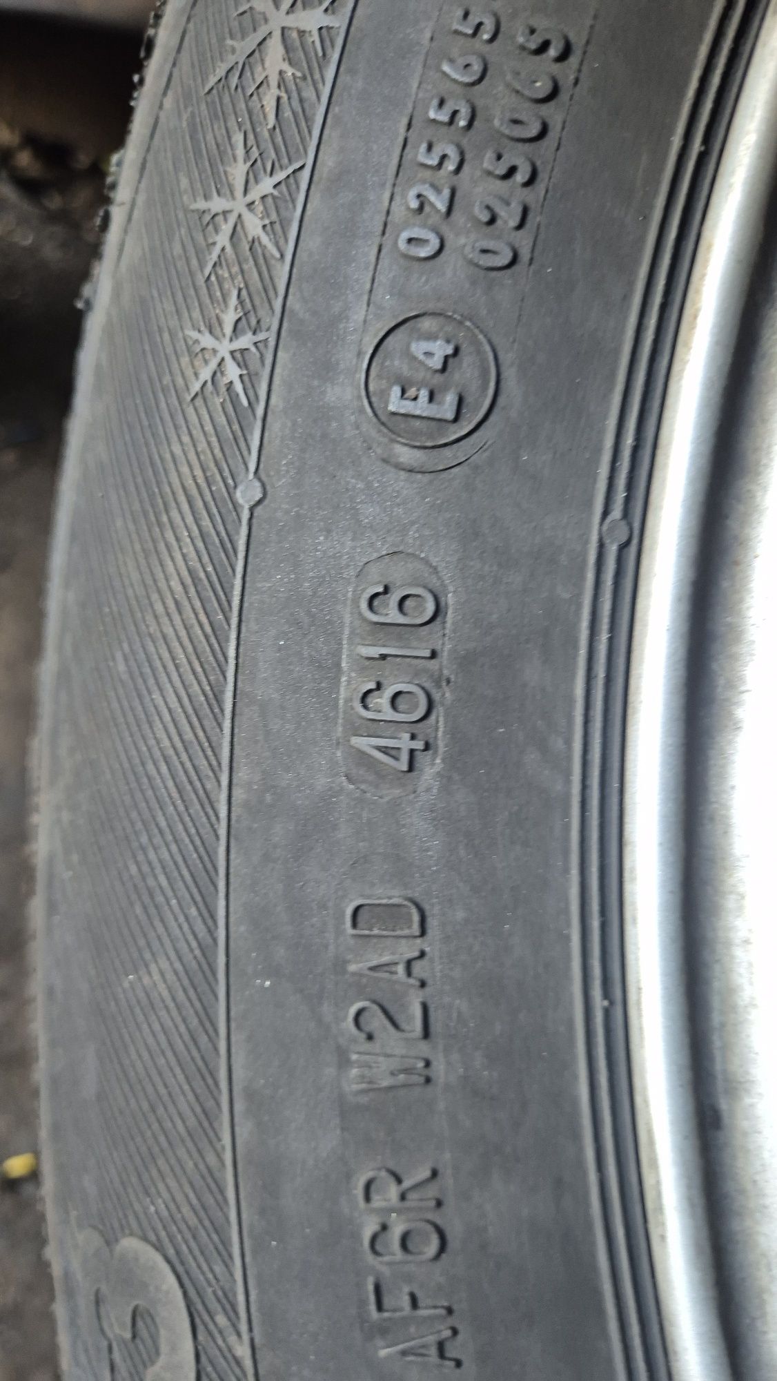 Alufelgi z oponami BMW R16 4szt