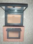 Bronzer.Nowy.W pudełku.Z zapachem