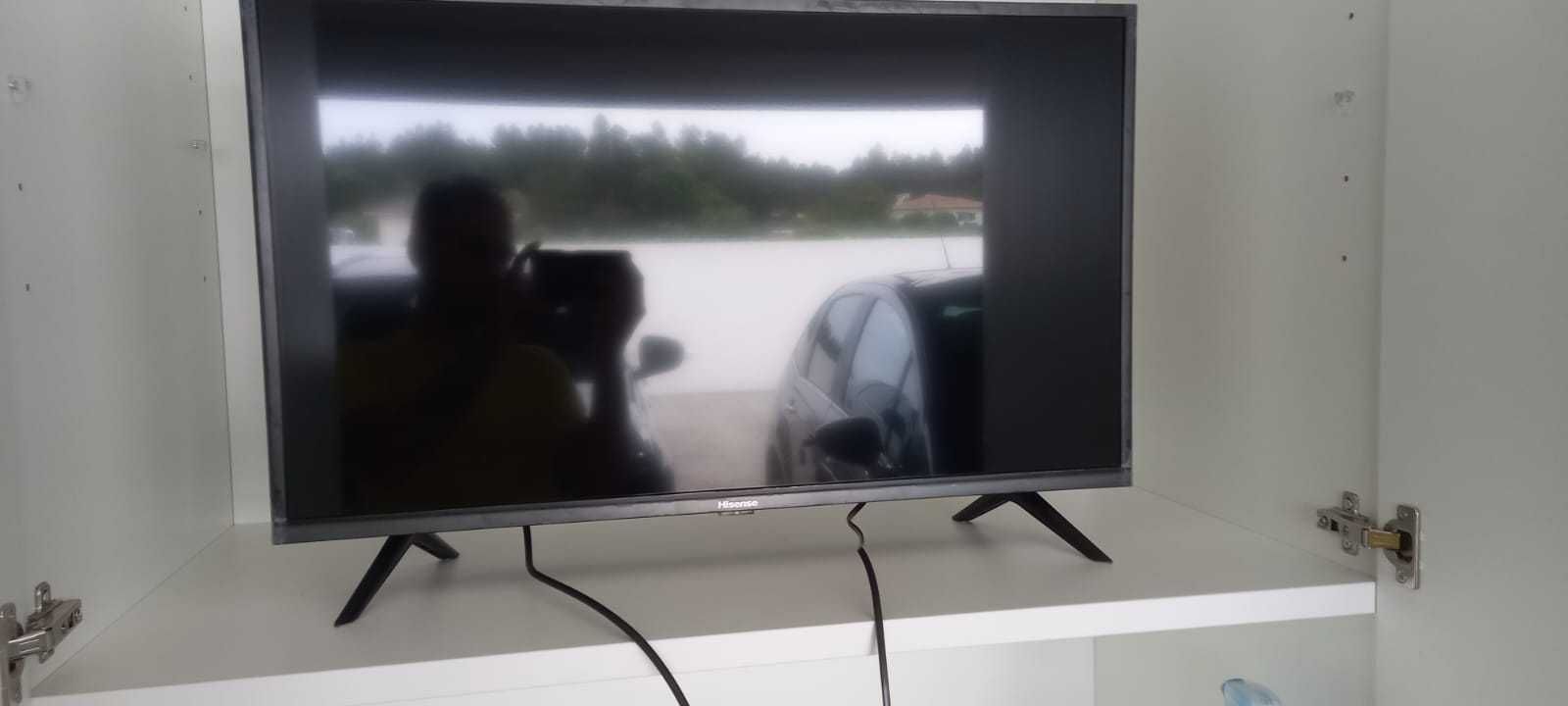 Televisor Hisense H32B5100