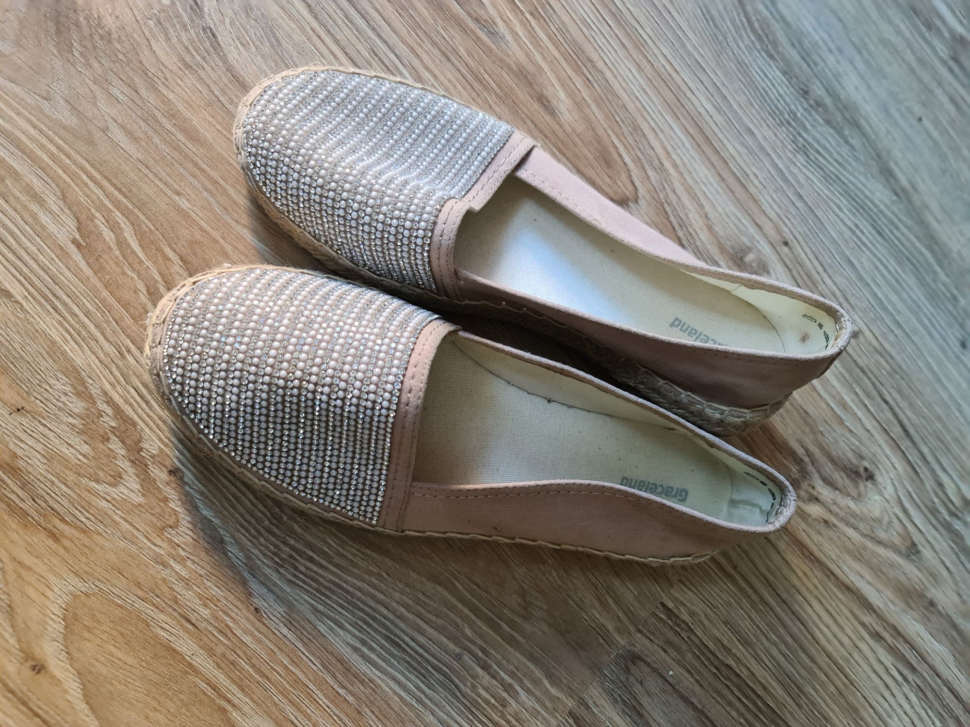 Sprzedam espadryle rozmiar 40