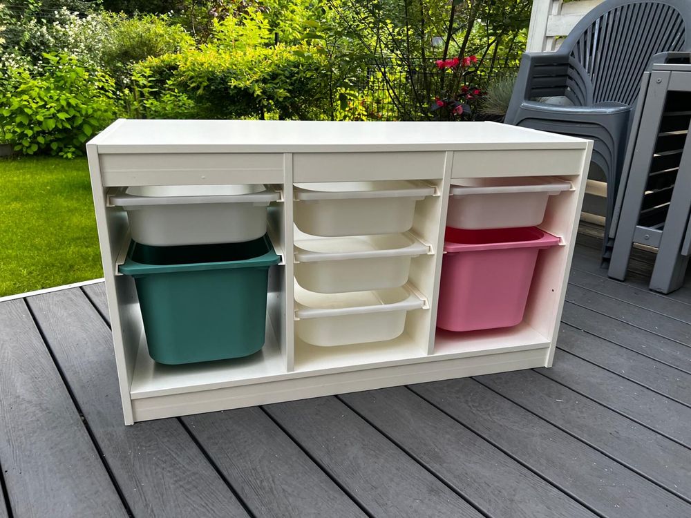 Regał Trofast z pojemnikami IKEA