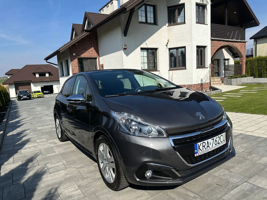 Peugeot 208 Peugeot 208 SIGNATURE