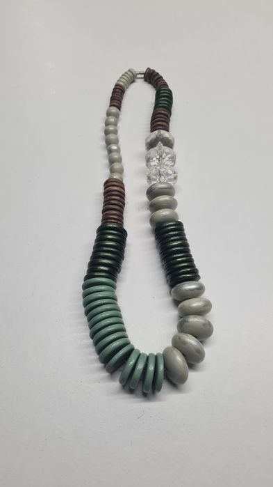 Colares mulher variados