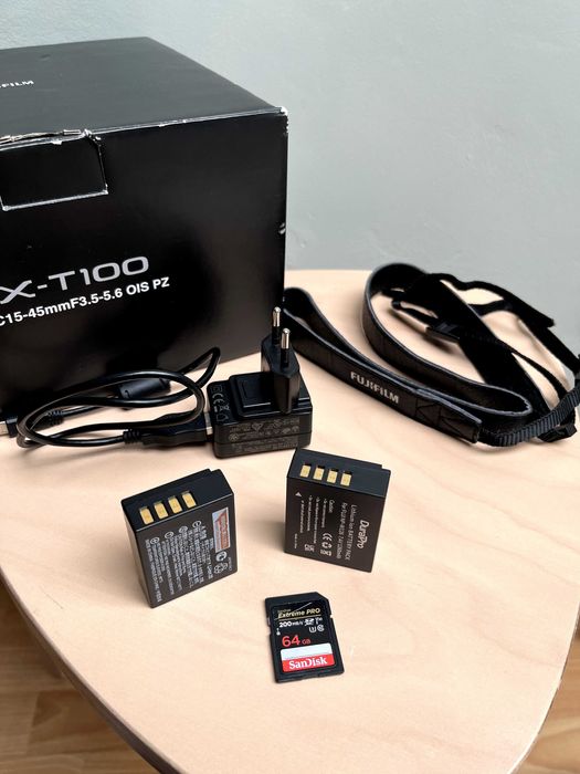 Fujifilm X-T100 + Obiektyw XC 15–45mm + Akcesoria