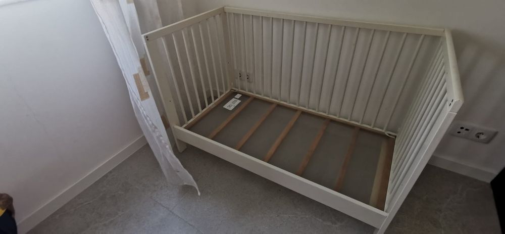 Berço ikea usado