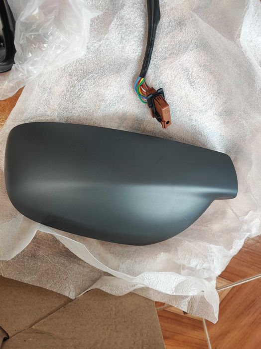 Peugeot 407 coupé - retrovisor