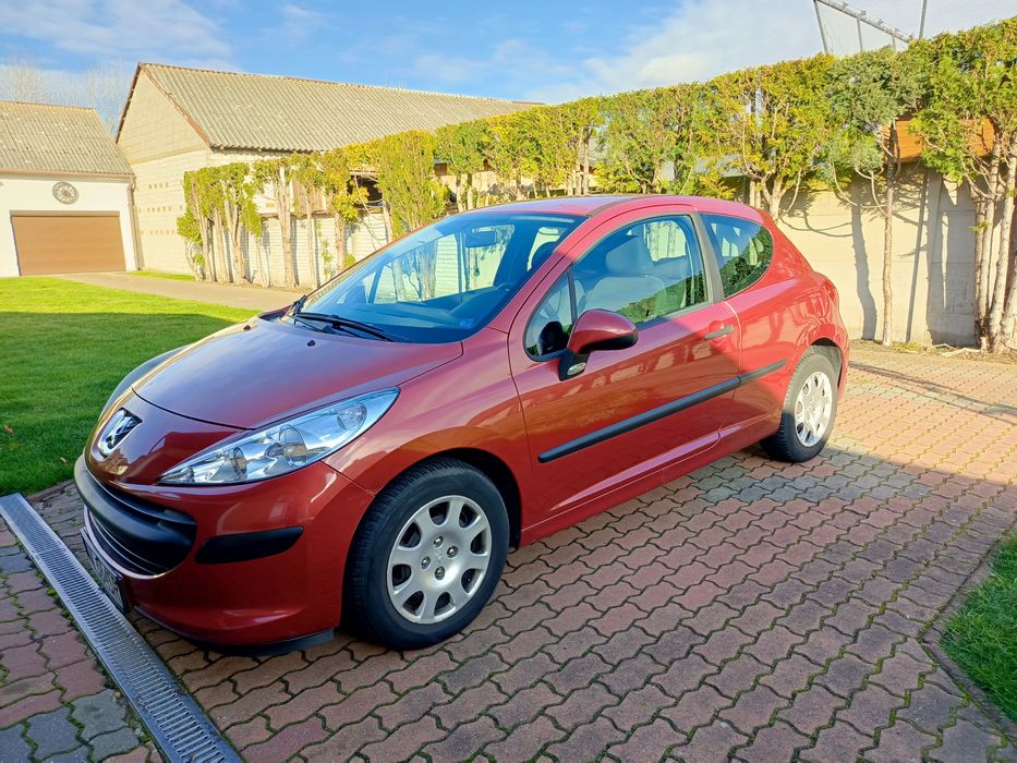 Sprzedam Peugeot 207 1.4 z gazem