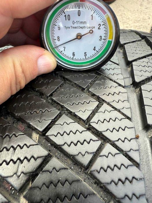 Шини Б/У 255/40 R18 Continental