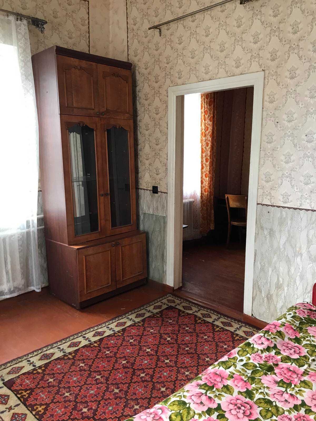 Продам 1/2 домовладения - ул. Станичная-р-н Гагарина, въезд и гараж!