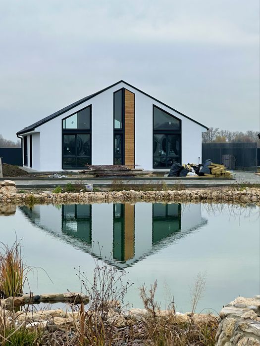 Продаж котеджу 125 кв.м з видом на ставок. Ділянка 6 сот