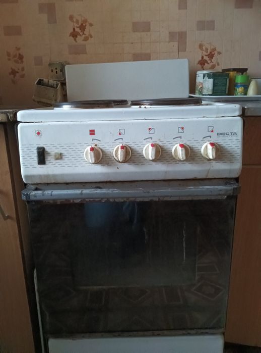 Електроплита з духовкою Веста