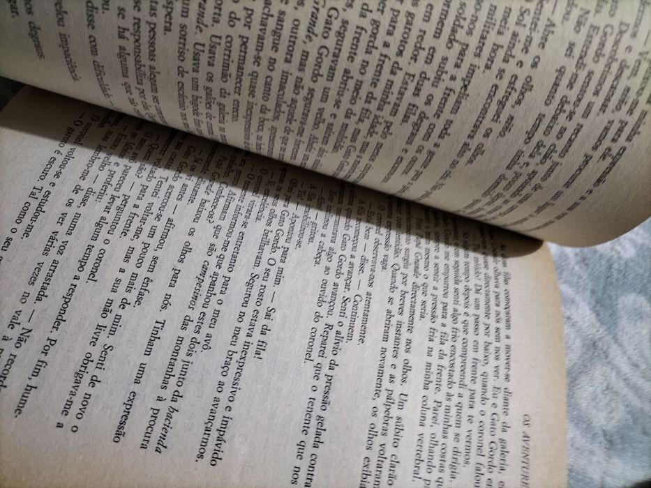 Livro Harold Robbins - Os Aventureiros