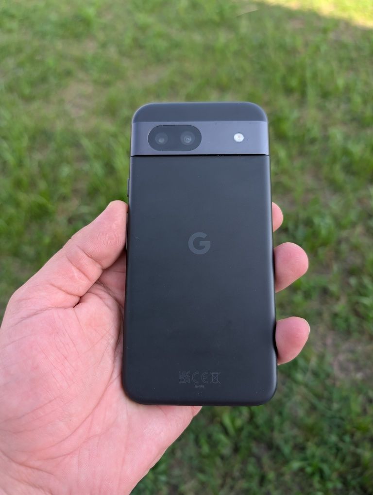 Google Pixel 8a 256GB black neverlock (європейська версія)