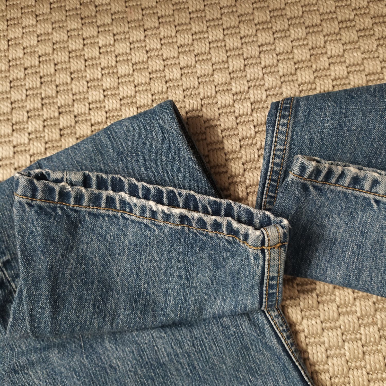 Spodnie jeans Carhartt
