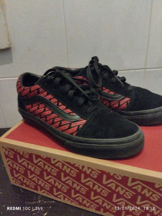 Tennis Vans 35 ½