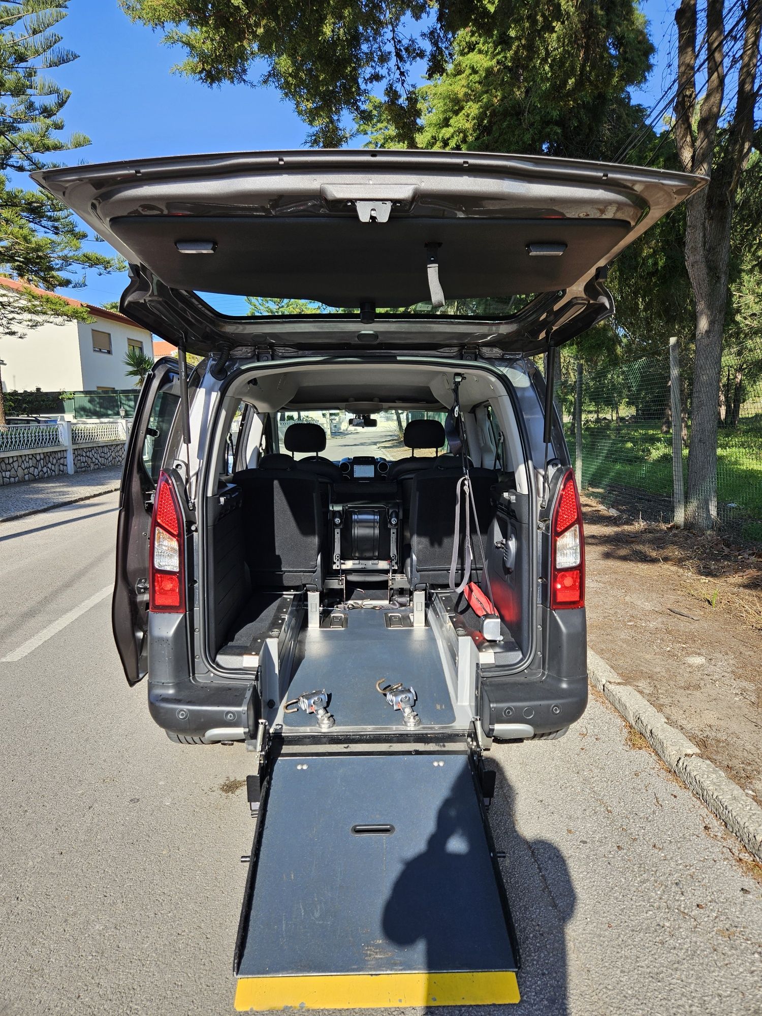 Peugeot Partner TPMR/Rampa/cadeira de rodas/mobilidade reduzida