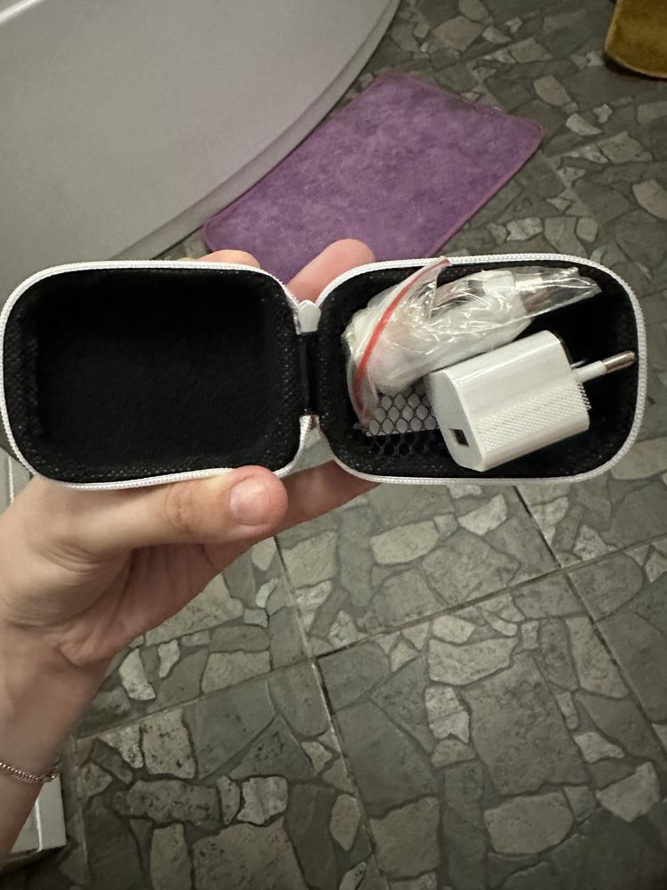 Zestaw ładowarka samochodowa/ wtyczka USB