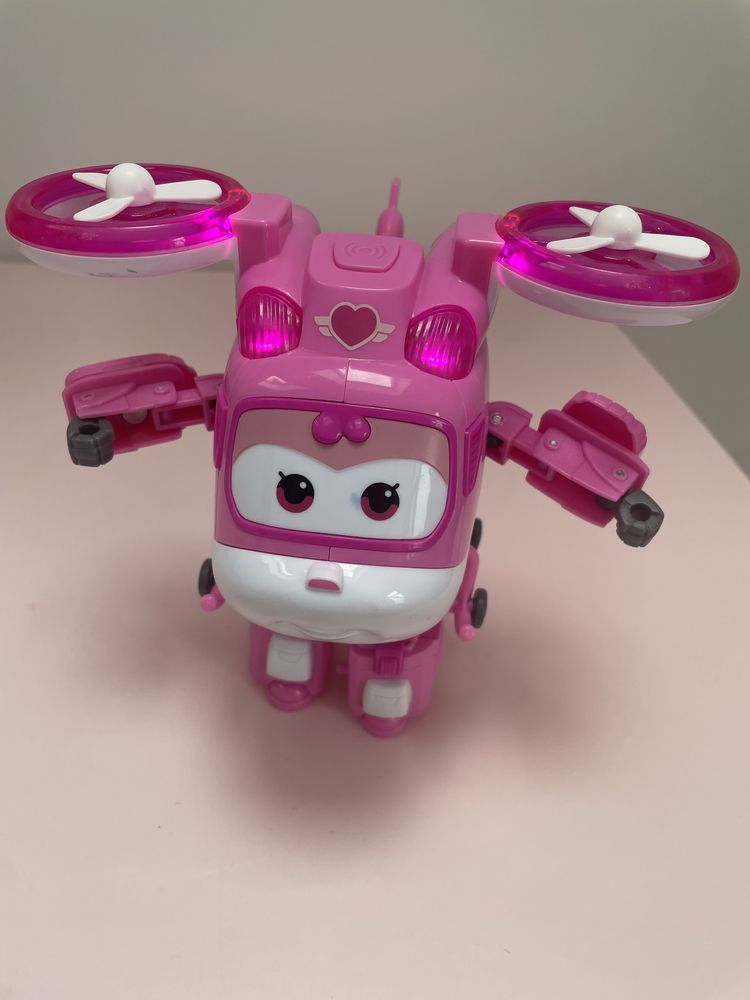 Super Wings Dizzy transformująca