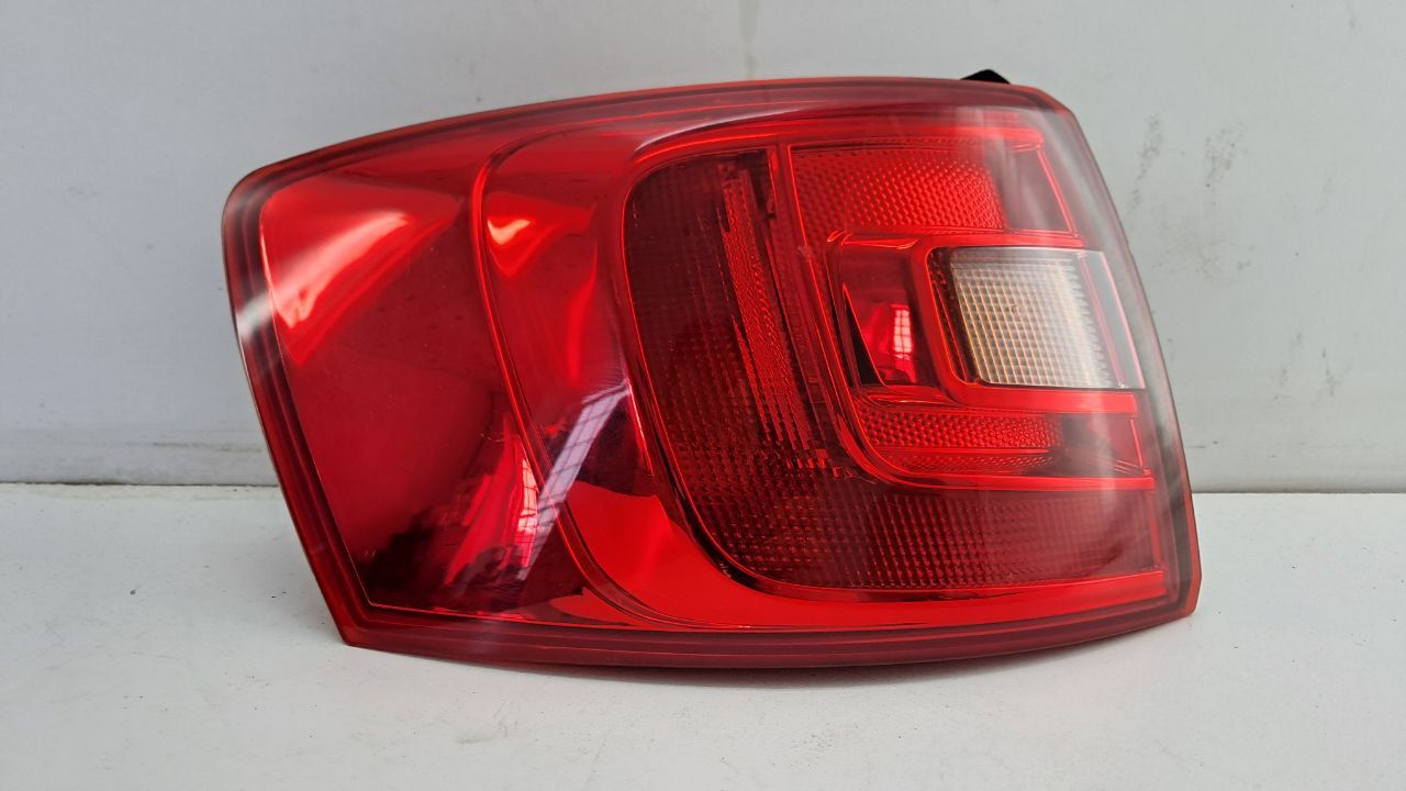 Фонарь задний левый стоп Volkswagen Jetta 2011 5C6945095E