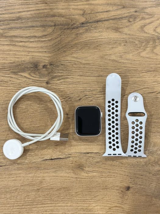 Apple Watch series 5, 44mm