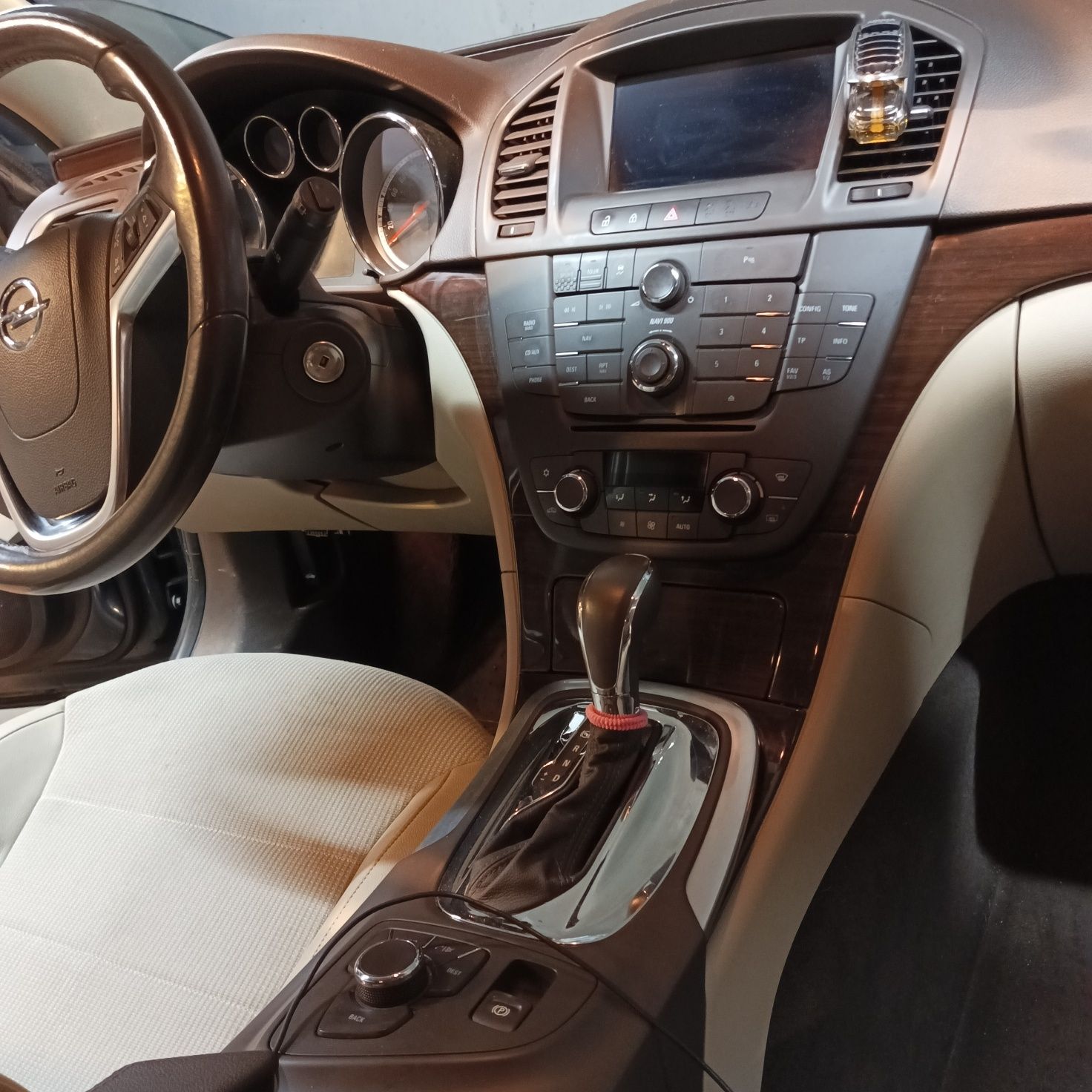 Opel Insignia 4x4  2.0 CDTI   Automat  fajnie wyposażony