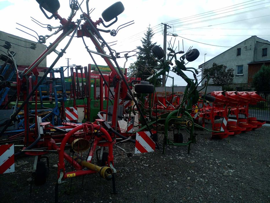 przetrząsarka zgrabiarka do siana krone fella stoll kuhn claas