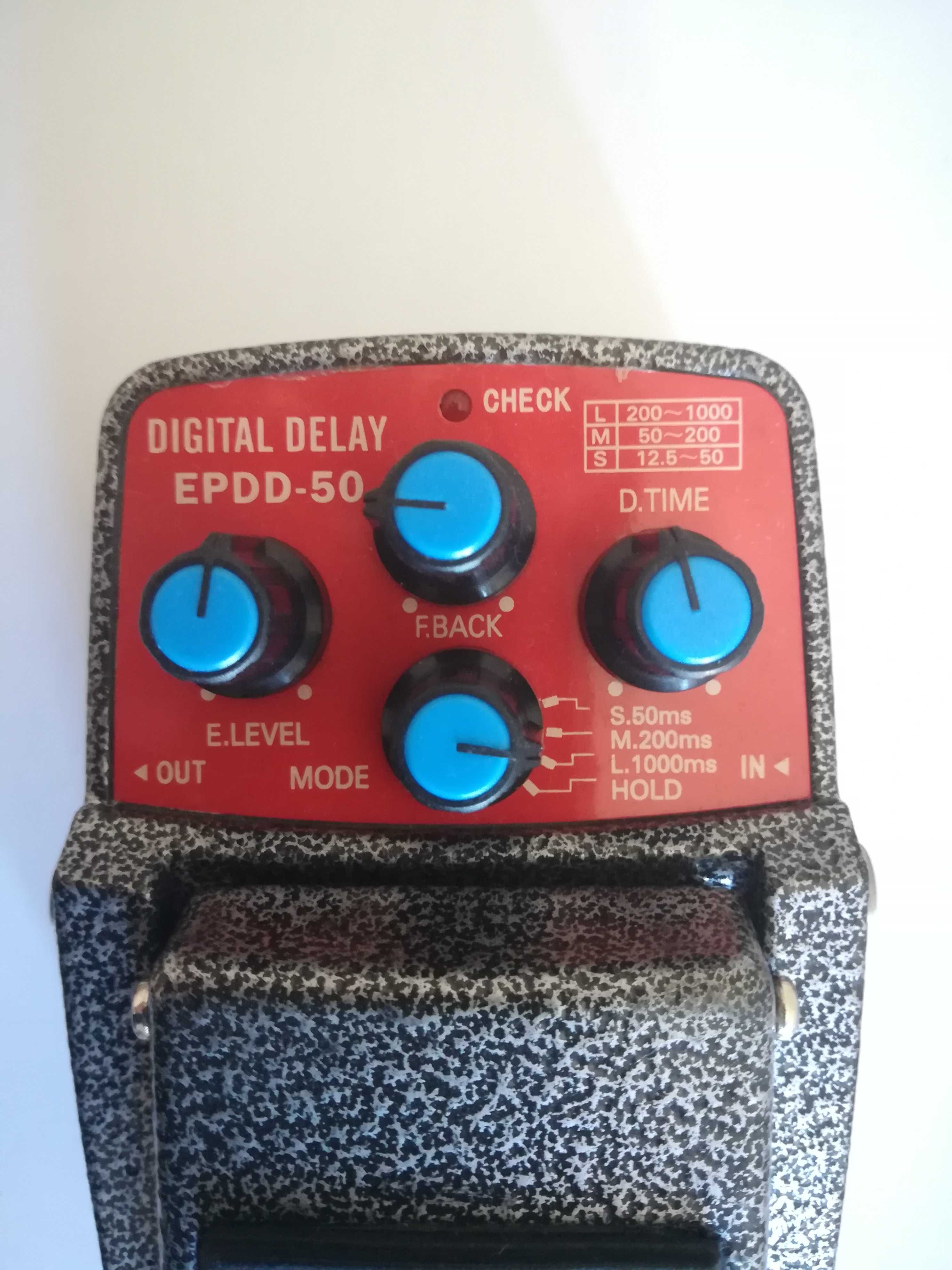 Pedal delay - Ibanez DDL Digital Delay (réplica) • com função hold •