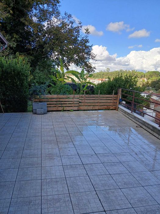 Excelente Moradia  CONDEIXA-A-VELHA - OPORTUNIDADE.