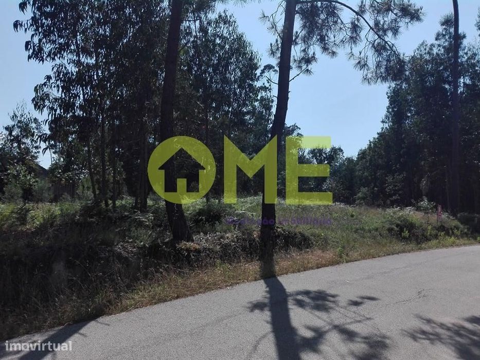 Terreno em zona de construção