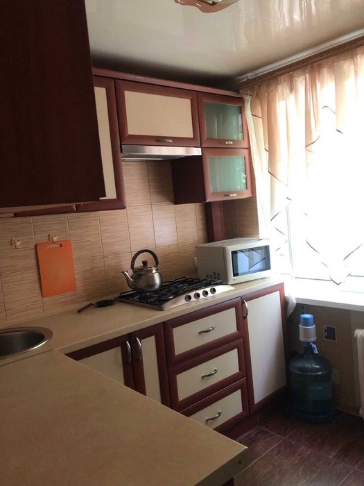 ЦЕНА СНИЖЕНА ! Продам двухкомнатную квартиру в р-не Мед универа