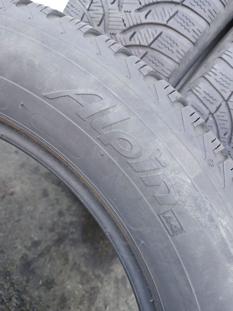 Шини Michelin 205 55 R 16 4шт Зима (604) Резина