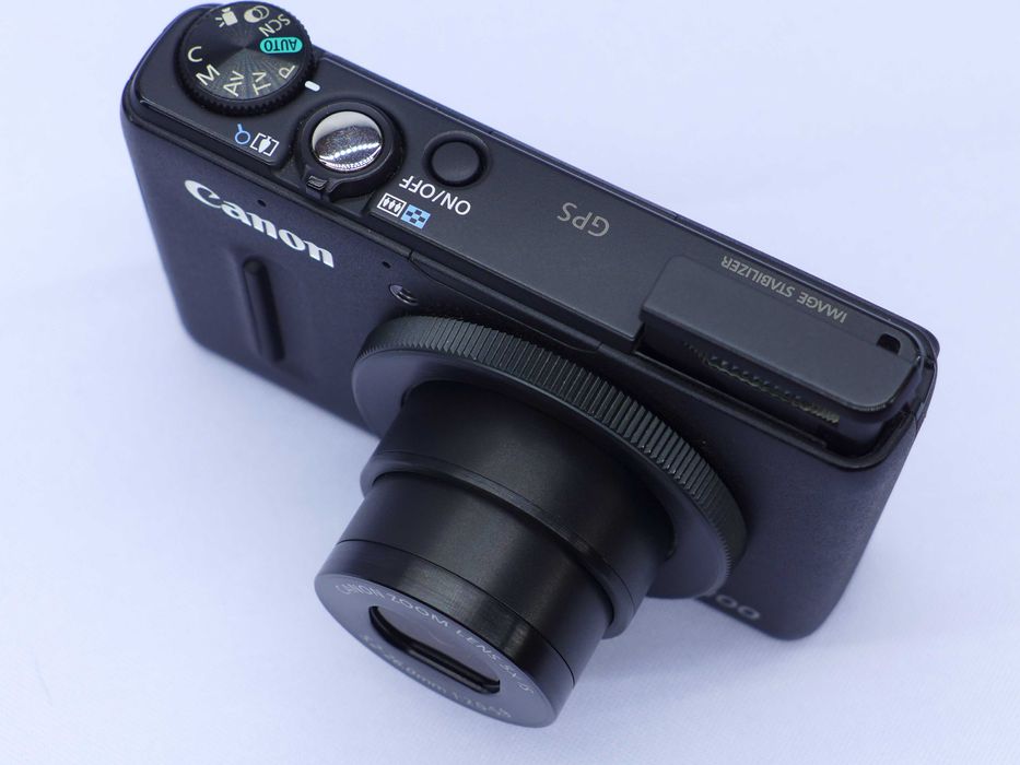 Фотоаппарат Canon PowerShot S100 бывший в употреблении