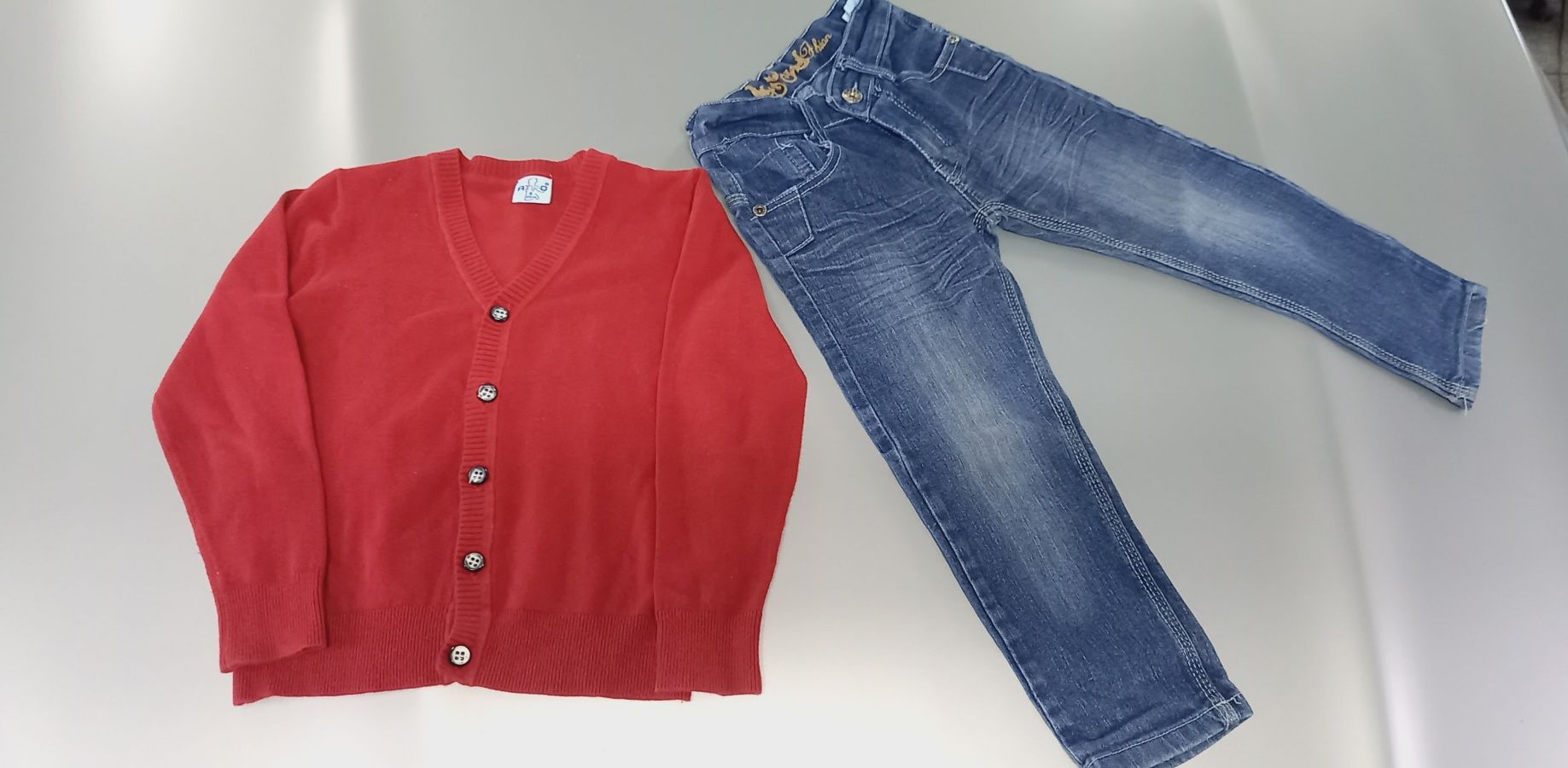 Conjunto de casaco e calças 4 anos