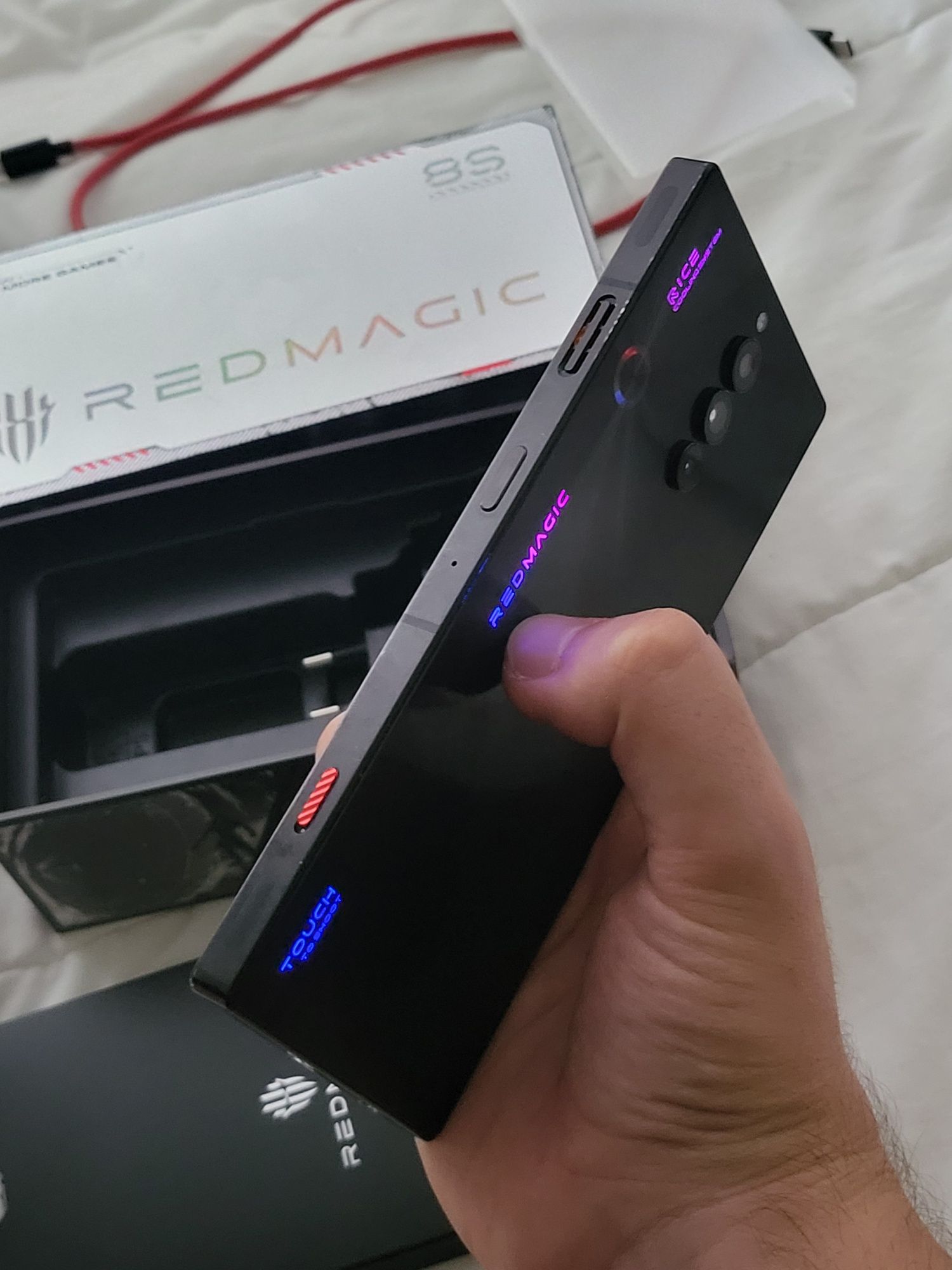 Redmagic 8S Pro 12GB + 256GB - Smartphone Gaming com ventoinha