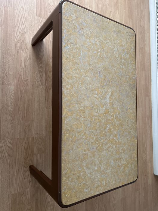 Mesa de centro em pedra