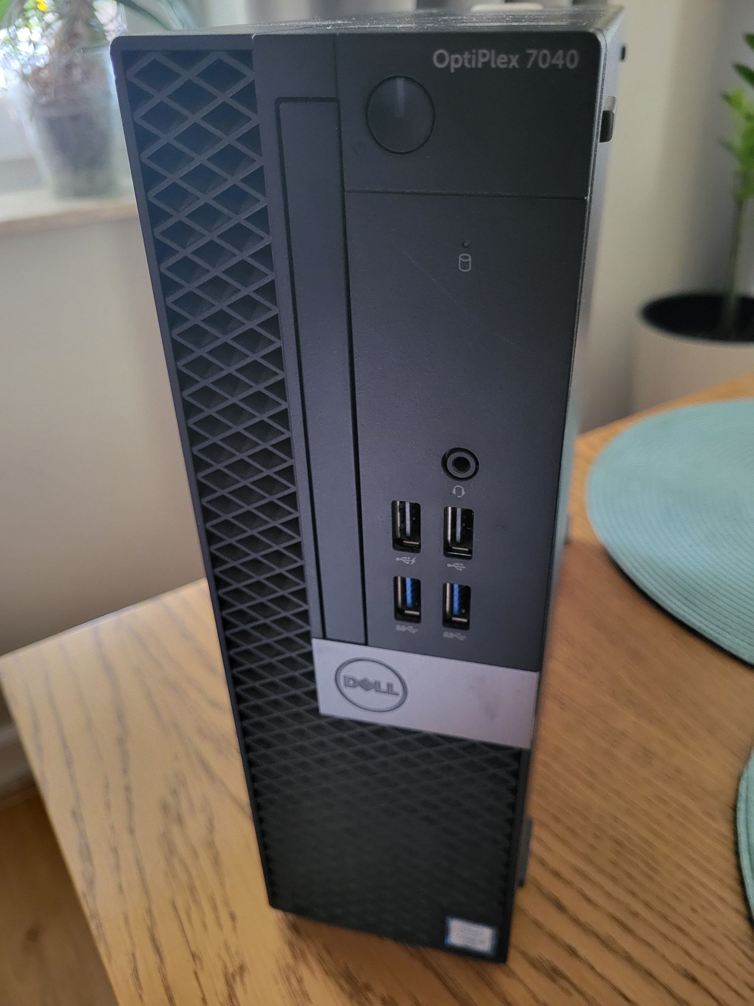 Dell OptiPlex 7040