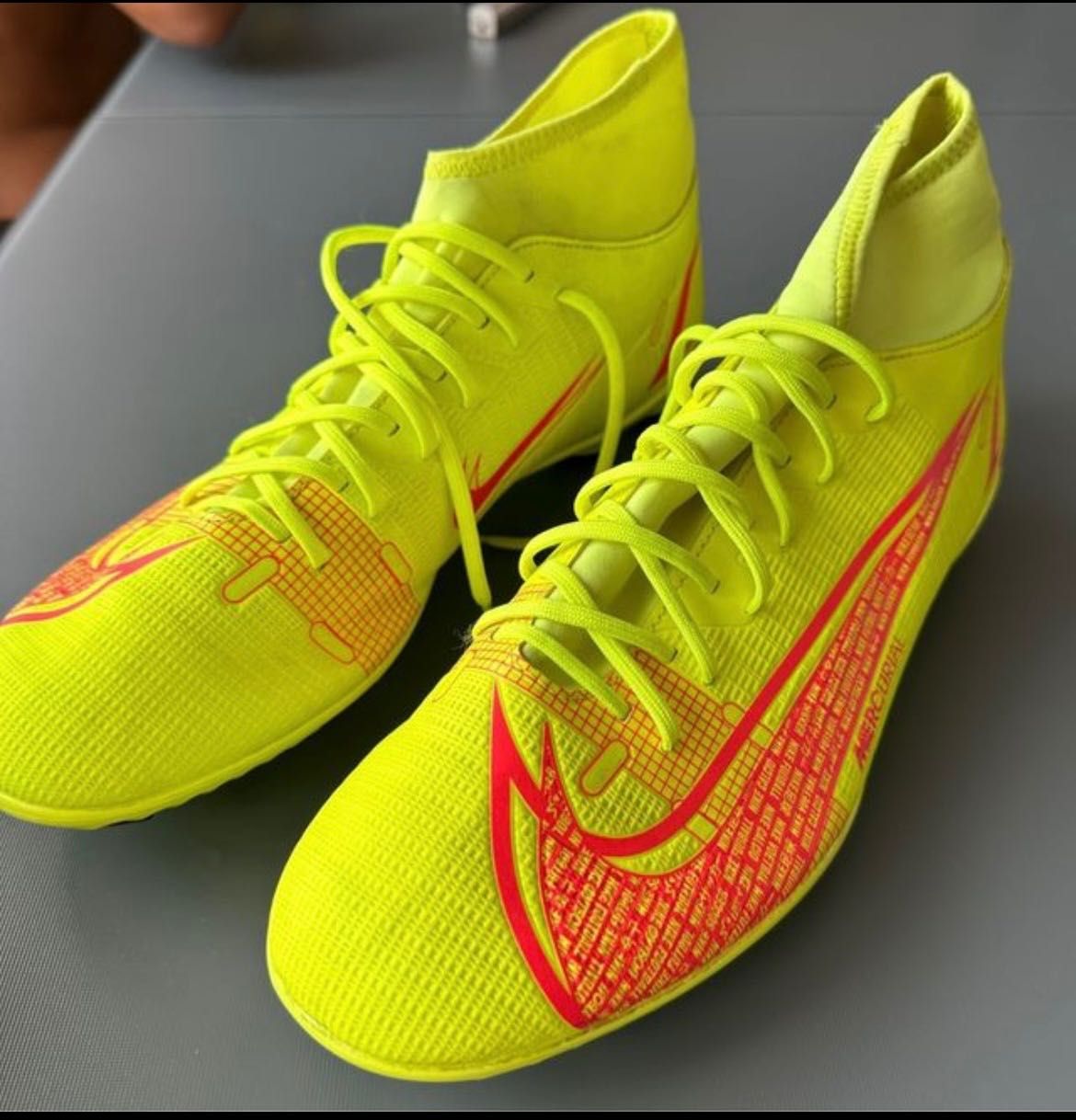 Chuteira Nike Mercurial