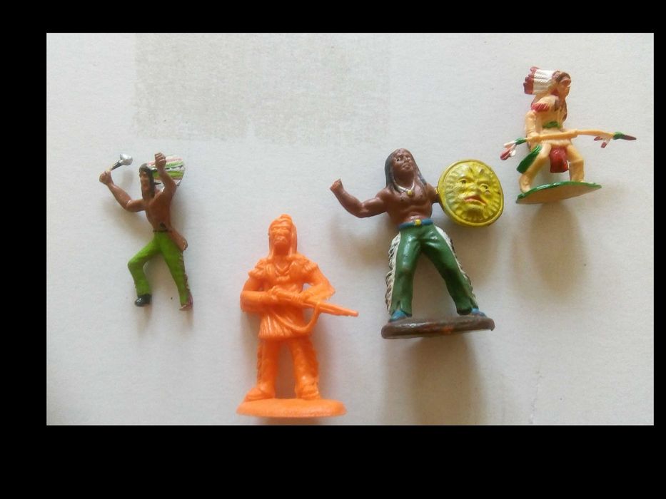 PRL - Żołnierzyki - Indianie i kowboje. Spora kolekcja. lata 70-te.