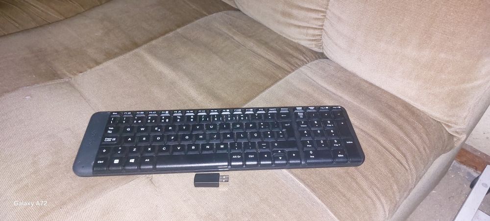 Teclado sem fio.