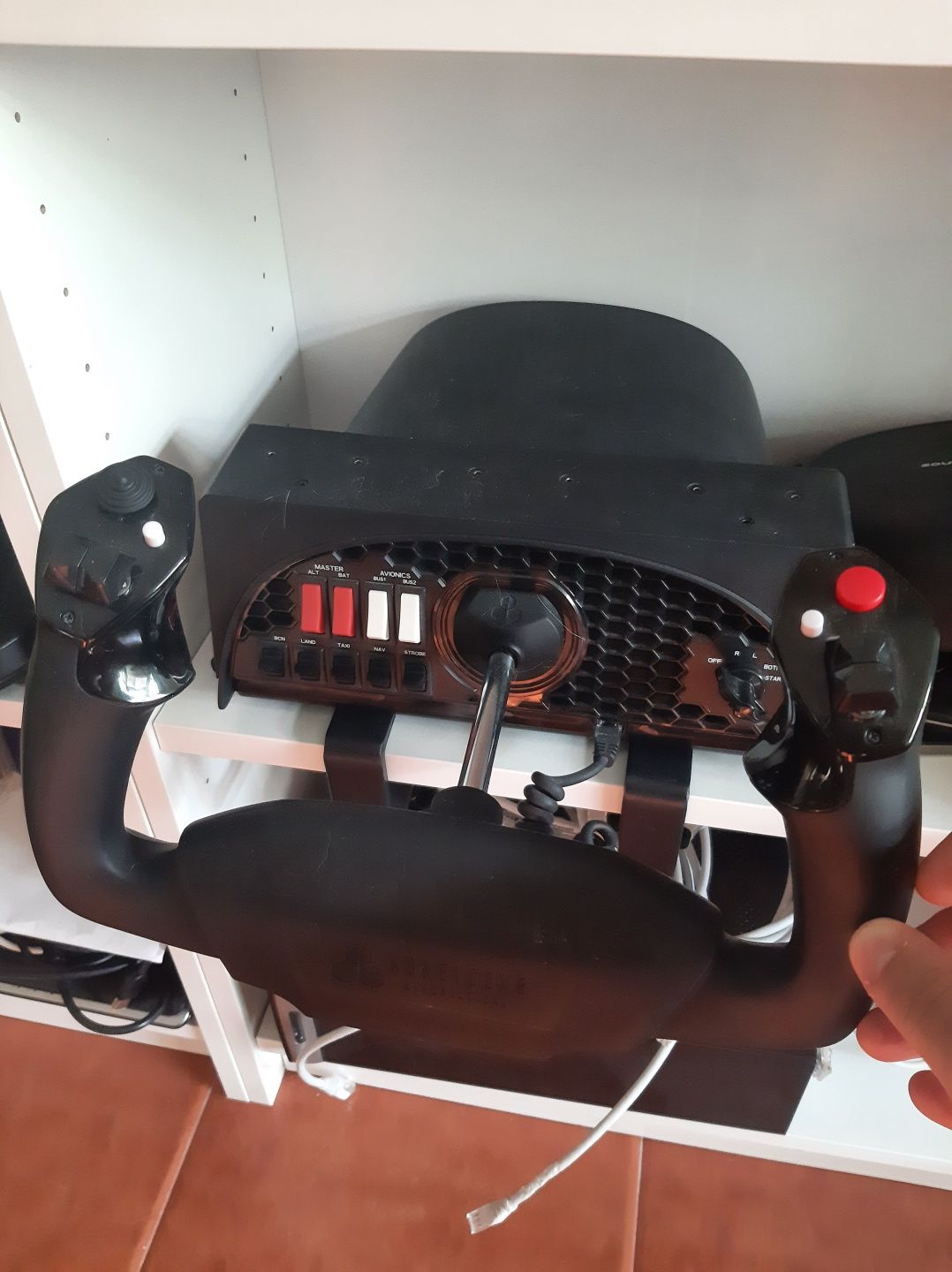 Honeycomb Alpha Yoke