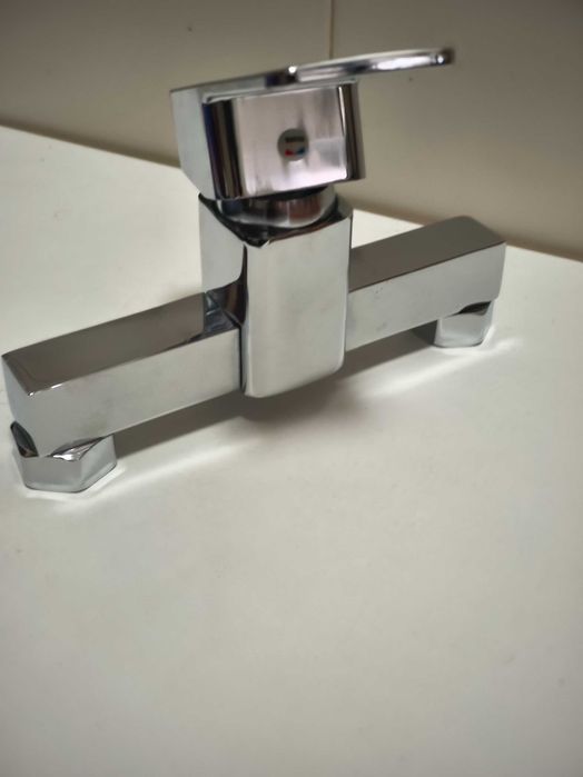 Torneira Misturadora Casa de Banho