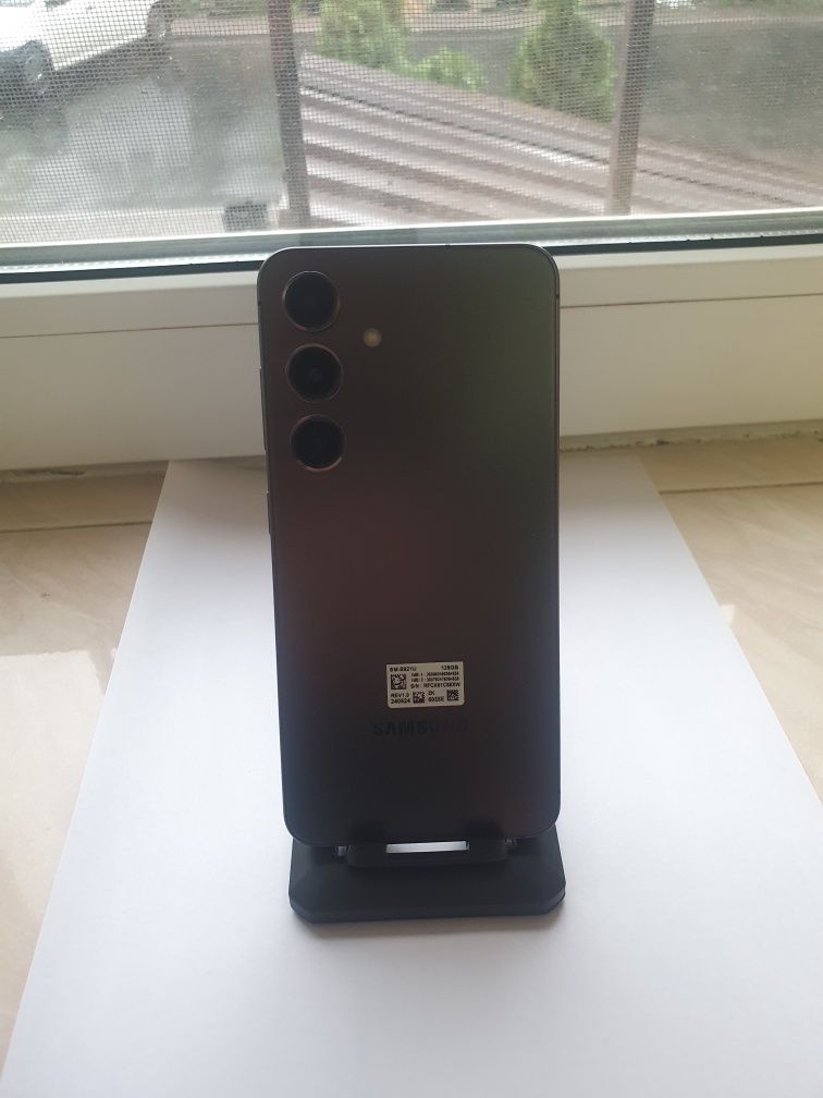 Samsung s24 8/128